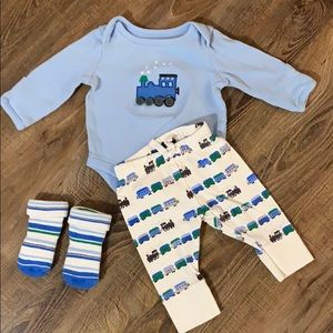 SALE 3/$24 Gymboree Train Outfit